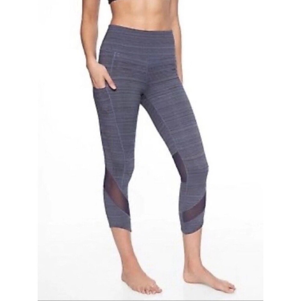 Athleta High Rise Jacquard Mesh Chat to Town Capri Leggings Womens Med Navy Blue